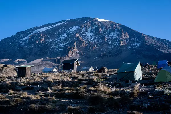 Climbing Kilimanjaro in September: Clear skies and warm temperatures